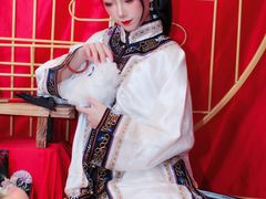 -翩若国风汉服体验馆