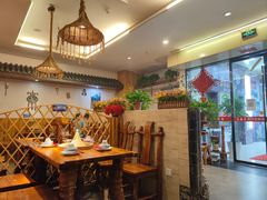 -滇香肴·云南菜蒸汽石锅鱼(云南北路店)