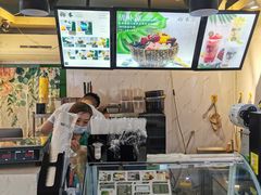 -津椰本·海南正宗椰奶清补凉(店一店)
