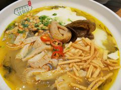 极品酸汤肠头粉-甘食记·成都肥肠粉(汕头万象城店)