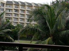 -亚龙湾喜来登·美景台大堂吧