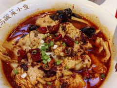 -渝是乎酸菜鱼·川渝小炒(新世界百货望京店)