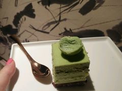 -余欢领鲜火锅(新街口店)