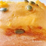 个人还是更喜欢，香芋流沙蛋黄，和糯米蛋黄的口味