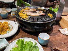 -明洞阿姨·韩式酱蟹烤肉·创意料理(三元桥店)