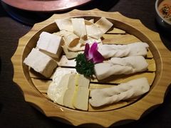 -滇釜火锅·能喝汤的火锅(车公庄店)