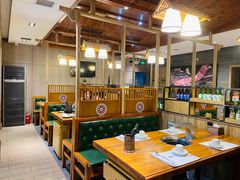 大堂-草家酱蟹炭火烤肉店(珲春南路一店)