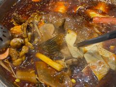 -肖肖酸萝卜鱼火锅(总店)