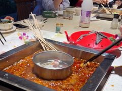 -二荆条·蜀鲜汇城市森林火锅