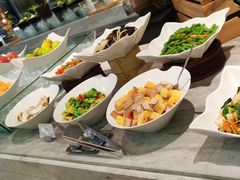 -飨食汇全日制餐厅·昆山皇冠假日酒店(九方店)