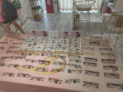 -肆兮眼镜·蔡司·徕卡战略合作店(大坪店)