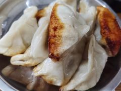 -黄阿姨锅贴大王(万航渡路店)