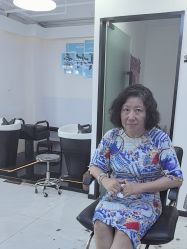 -V7 HAIR SALON