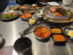 -哈哈碳都·牛肋条无限自助烤肉(台江万达店)