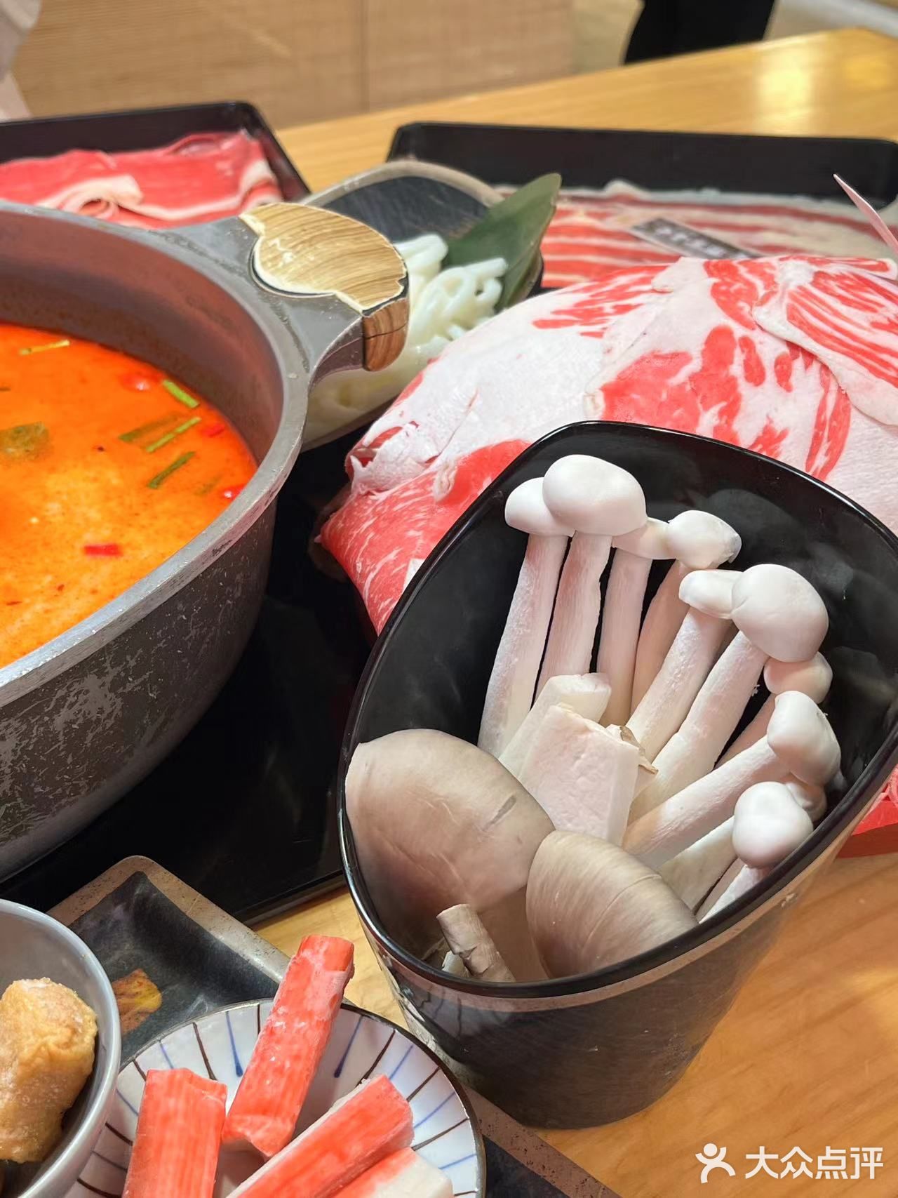 成都寿喜烧的天花板我也找到啦!!