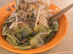 -同济大学本部学苑饮食广场