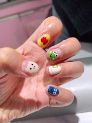 -丽心自助美甲美睫