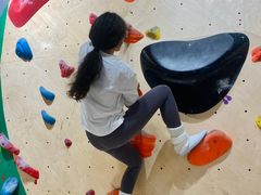 -ROCKPLUS攀岩馆(环宇城店)