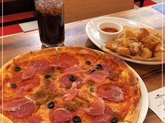 -城市大道红炉披萨烘焙坊