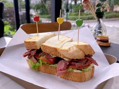 手工牛肉汉堡包-SimplyTimes鎏金食堂