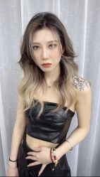 -藤野造型专业烫染接发