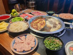 -沸炉重庆老火锅(军事博物馆店)