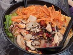 -小蛮妞家螺蛳粉(凯旋路店)
