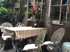 -古董花园(思南路42弄小区店)