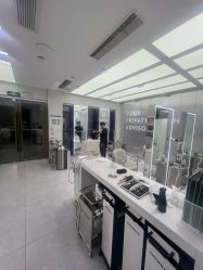 -PE SALON