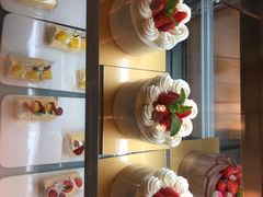 -花花卷卷·鲜食蛋糕(静安久光百货店)