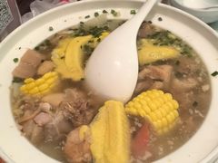 -江城小馆陕南妈妈菜·全球旅行餐厅(钟楼店)
