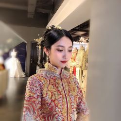 -艾米丽婚纱礼服