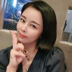 -伊得韩式美肤定制