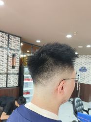 点击看大图 -大人物·男士理发馆