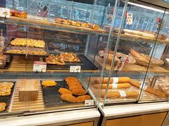 面包甜点陈列柜-巴黎贝甜(右安门店)