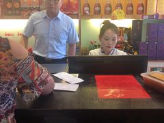 -亲回家吃饭餐厅(黄陂店)