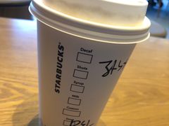 南瓜丝绒拿铁-星巴克(大庆让胡路万达广场店)