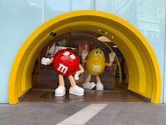 -m豆巧克力世界(上海世茂广场店)