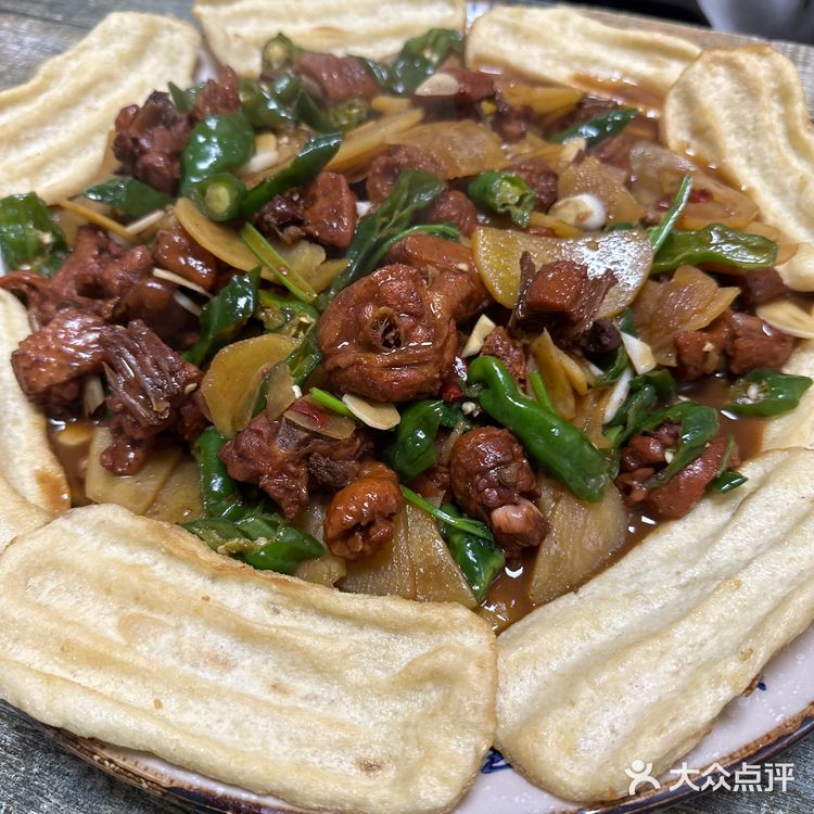 辣子鸡的饼比辣子鸡好吃