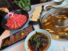-三人行骨头王火锅(长寿店)