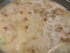 -老来福·非遗酸汤兔(凯旋路店)