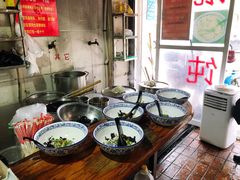 自助调料区-方老大馄饨(抚宁巷店)