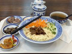 -陇兴楼兰州拉面(西安咸阳国际机场店)