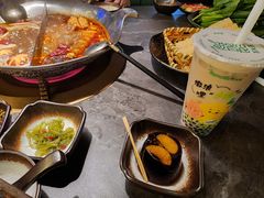 -湊湊火锅·茶憩(杭州湖滨银泰in77店)