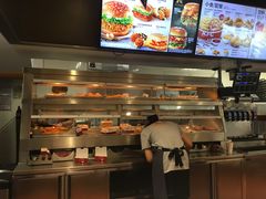 -肯德基(尖岭万达店)