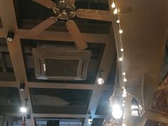 -玛格萝妮(汇智国际商业中心店)