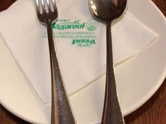 -玛格萝妮比萨屋(四平店)