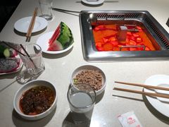 -海底捞火锅鲜切牛肉主题店(长寿路店)