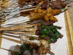 -街角等你.大连海鲜烧烤.经典铁板海鲜串(西安路店)