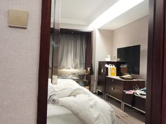 -上海龙之梦万丽酒店